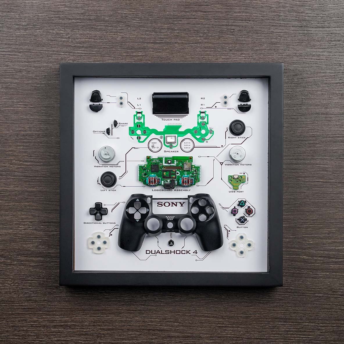 84d583d899ba4de2a2e3fcc658edfad2.jpeg GRID® DUALSHOCK 4 Controller - Image 1